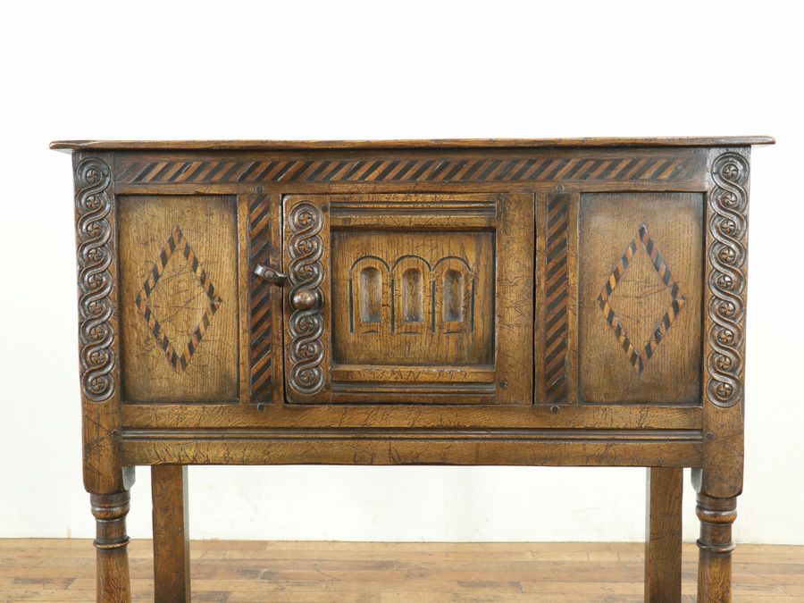 イギリスアンティークサイドキャビネット 59749