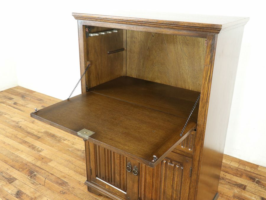 イギリスアンティーク家具キャビネット 59845