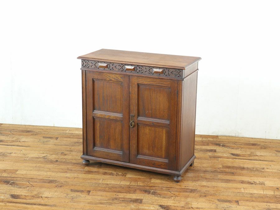 イギリスアンティーク家具キャビネット 59876