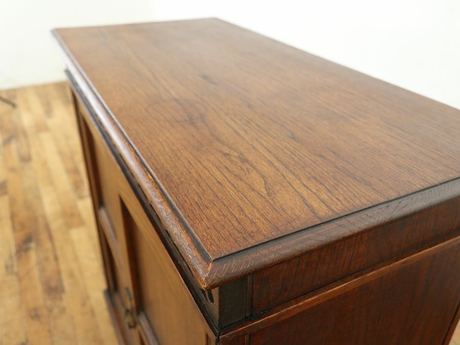 イギリスアンティーク家具キャビネット 59876