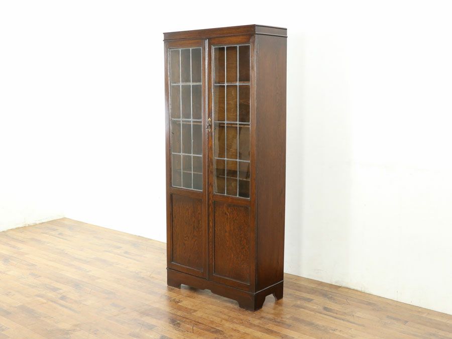 細身サイズのメリット ステンドグラスも魅力 ブックケース 80081