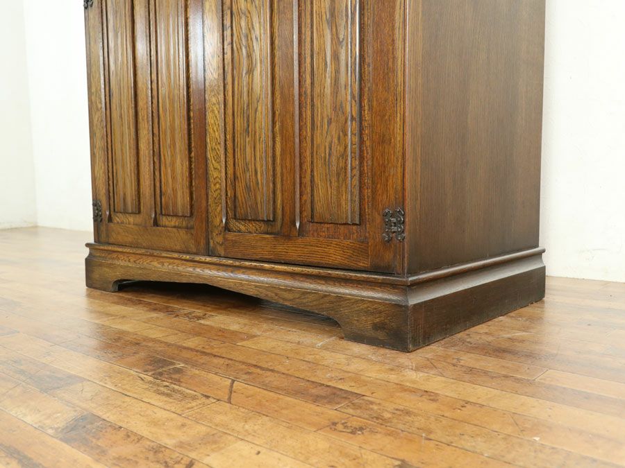 イギリスアンティーク家具ワードローブ 80038a