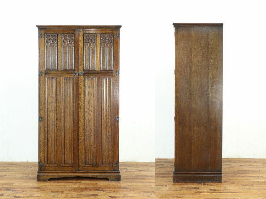 イギリスアンティーク家具ワードローブ 80038a