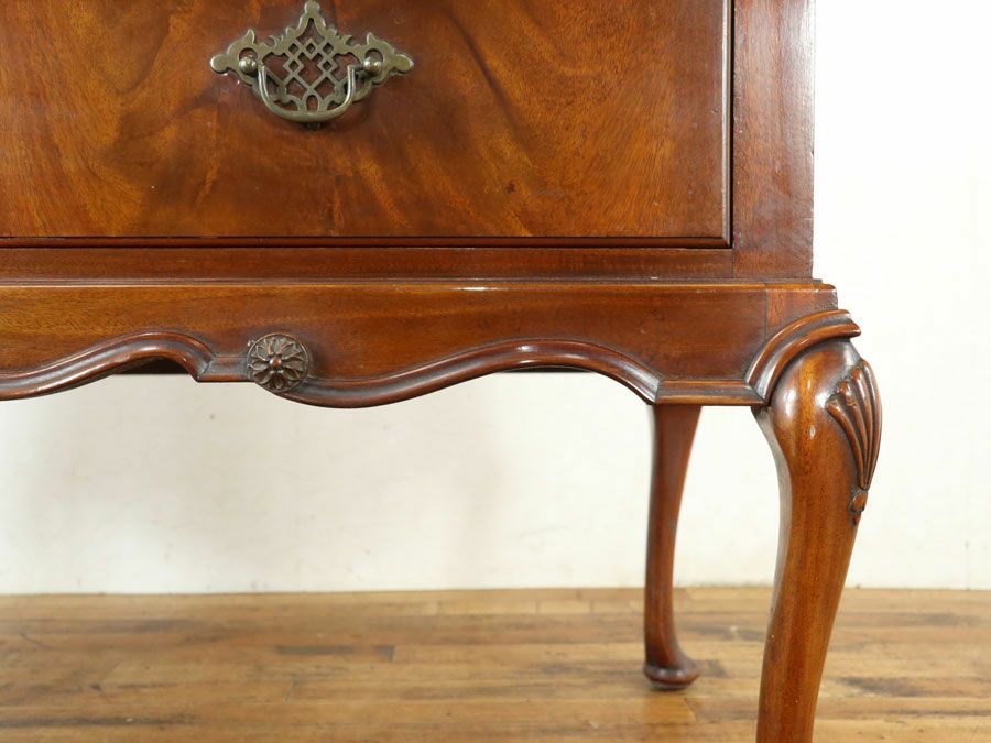 イギリスアンティーク家具チェスト 80001