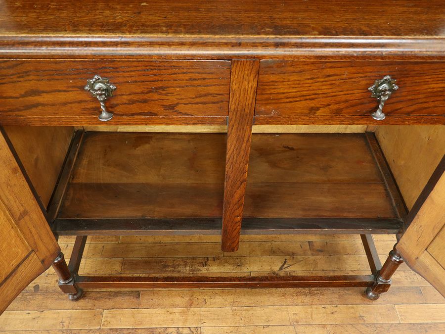 イギリスアンティーク家具カップボード 80117