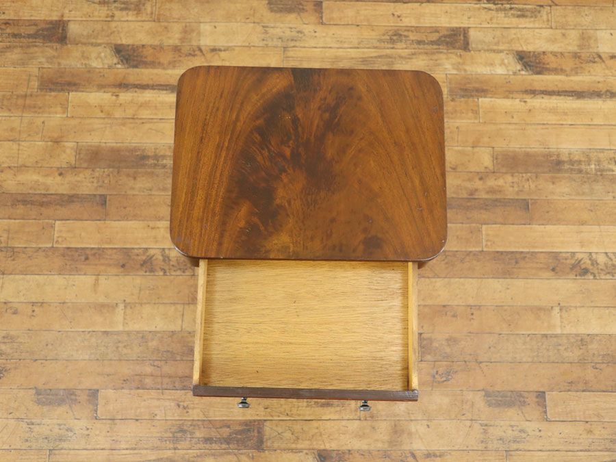 イギリスアンティーク スモールテーブル 80139