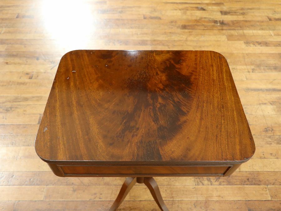 イギリスアンティーク スモールテーブル 80139