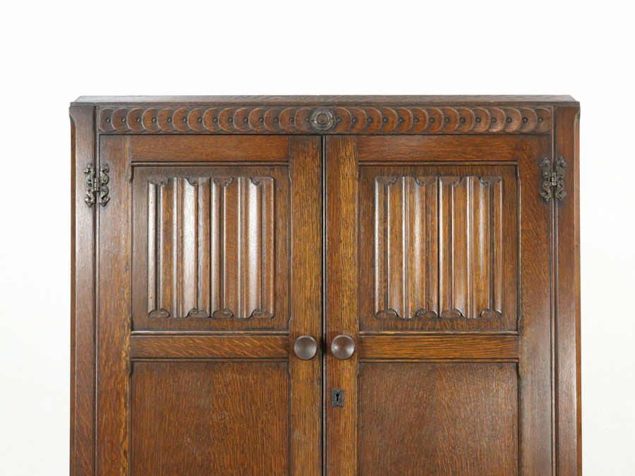 アンティークワードローブ 80030