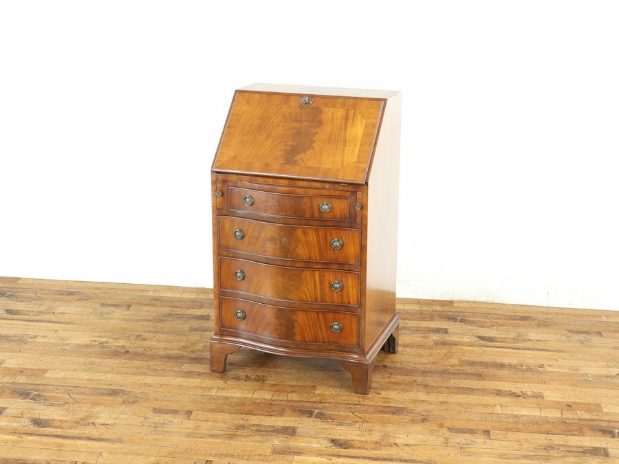 デスクレザーも魅力 小ぶりサイズ ライティングビューロー 80339