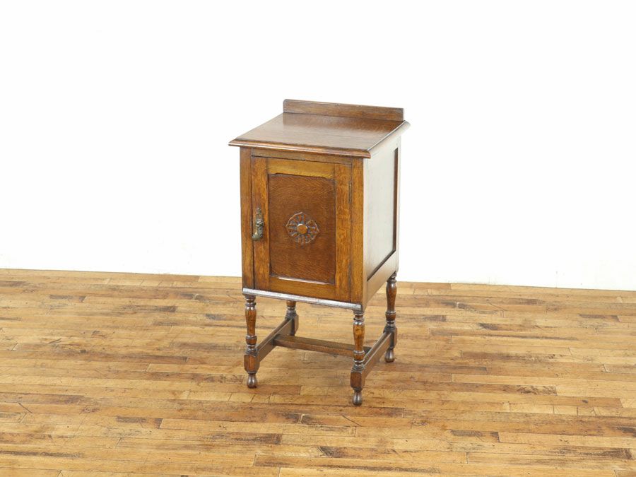 アンティーク家具 ナイトテーブル 80285