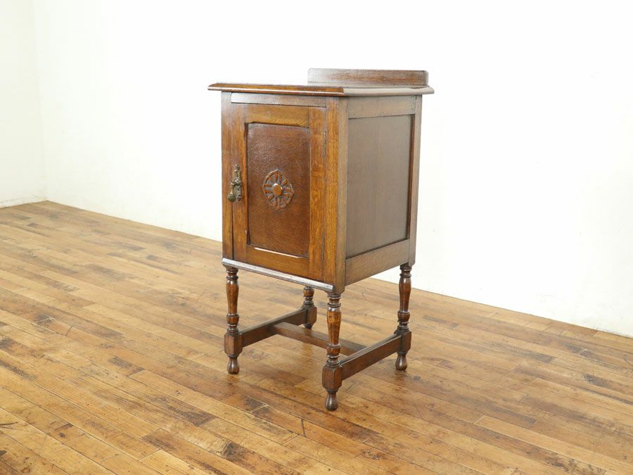アンティーク家具 ナイトテーブル 80285
