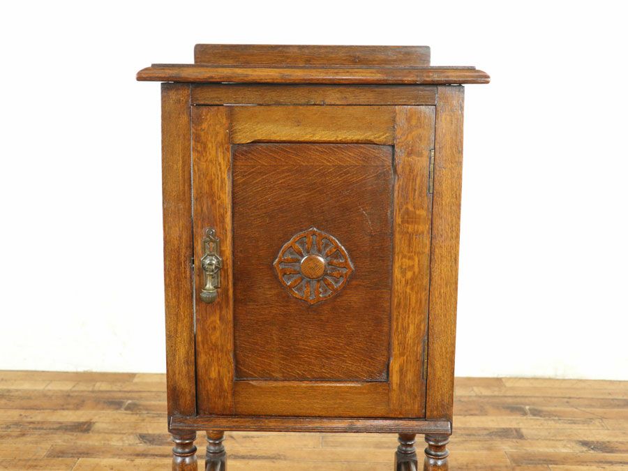 アンティーク家具 ナイトテーブル 80285