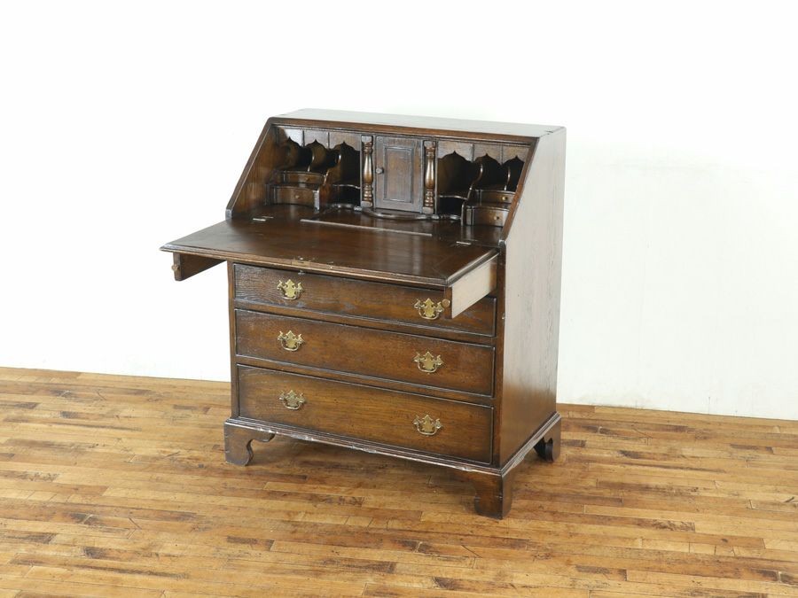 丹念につくられた、隠し収納付きイギリスライティングビューロー 80320