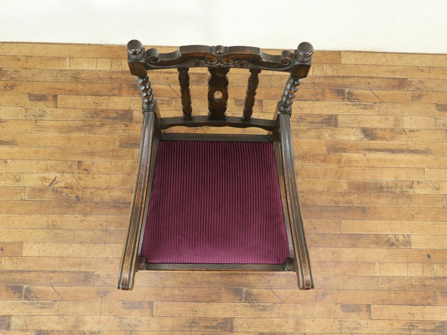 上品なたたずまい イギリスアンティーク家具 張替済アームチェア 80281