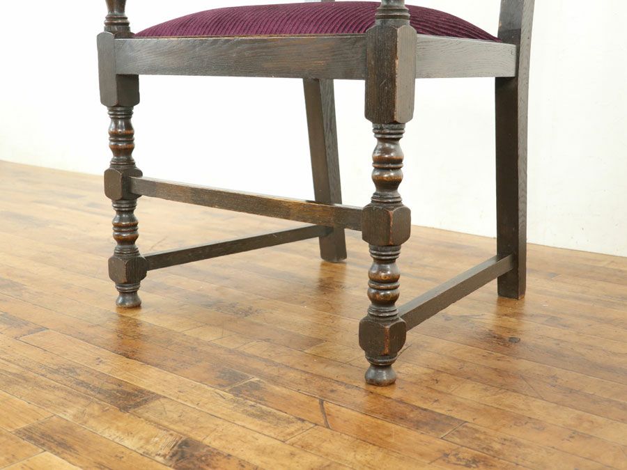 上品なたたずまい イギリスアンティーク家具 張替済アームチェア 80281
