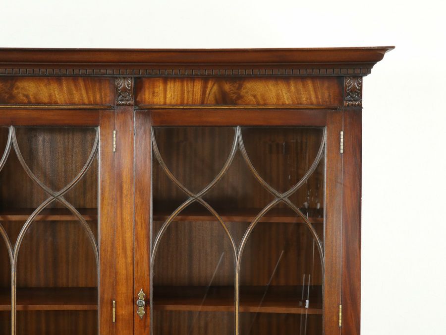 イギリスアンティーク キャビネット 80348