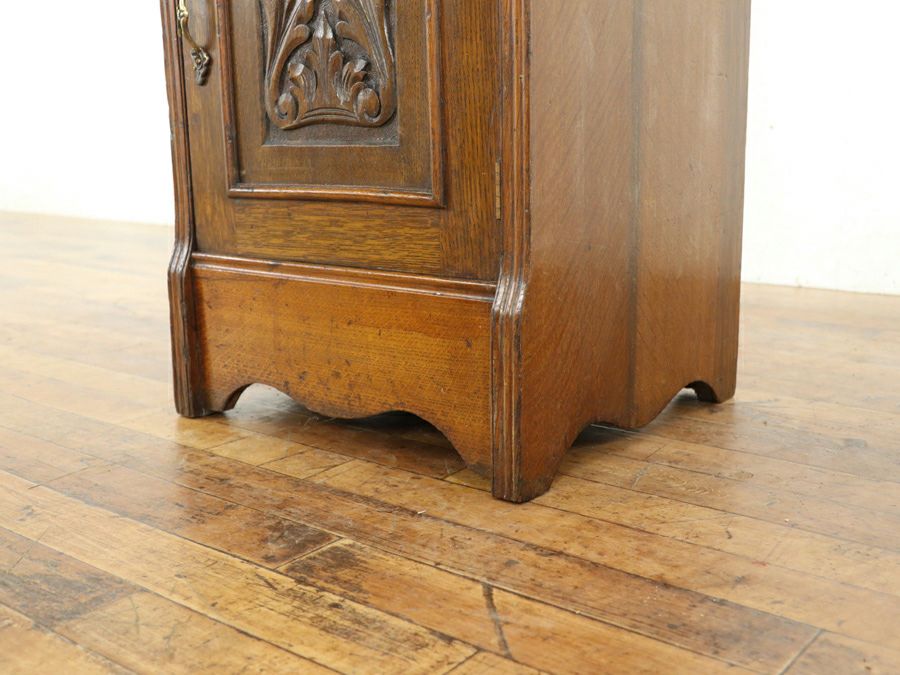 アンティーク家具 ナイトテーブル 80819