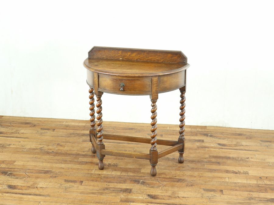 ツイストレッグも魅力 イギリスアンティーク家具 コンソール 80785