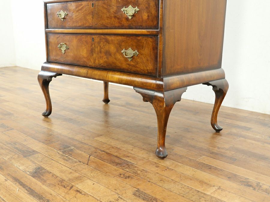 ウォールナットの美しい杢目 ライティングビューロー 80864