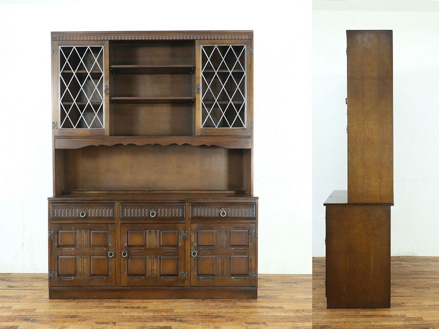 飾り棚や食器棚など色々と使い道がありそうなカップボード 80649