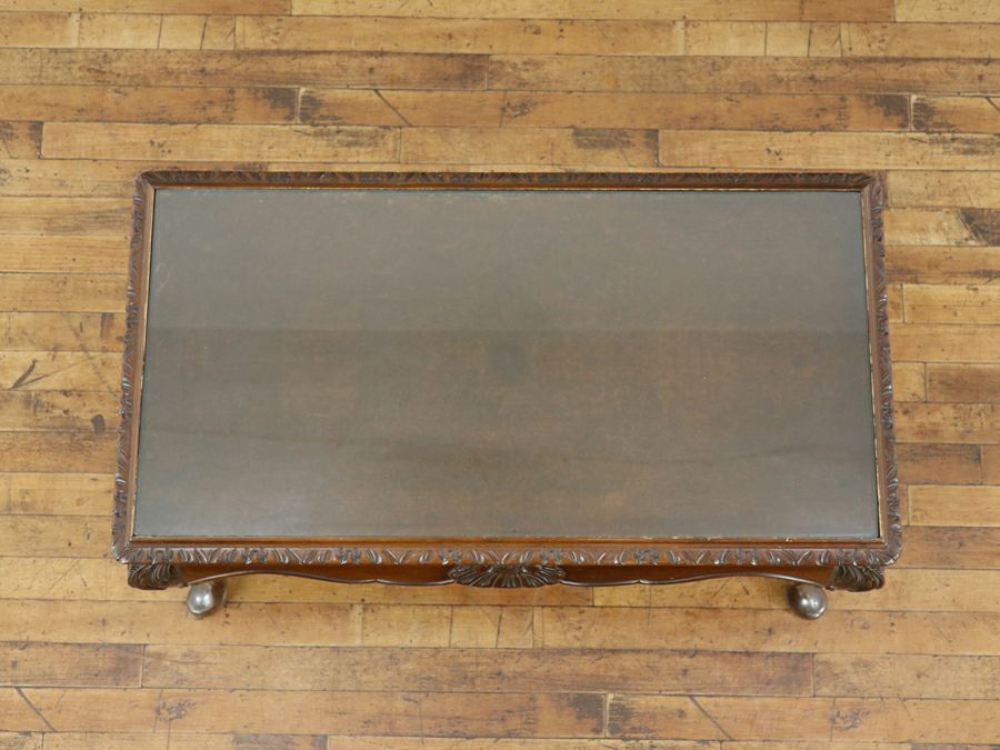 華やかなデザインの中に感じるイギリスらしさ ガラストップコーヒーテーブル 80758