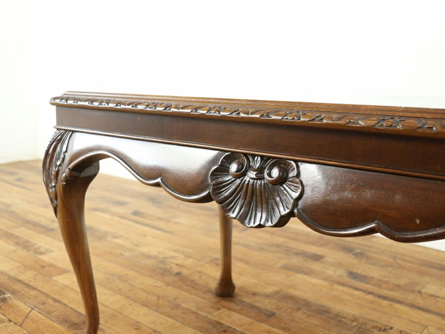 華やかなデザインの中に感じるイギリスらしさ ガラストップコーヒーテーブル 80758