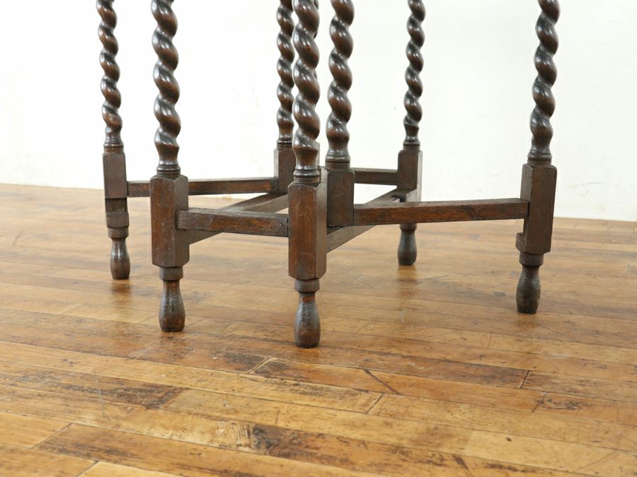 アンティーク家具のサイドテーブルとしては定番の拡張式サイドテーブル・ゲートレッグテーブル 80891