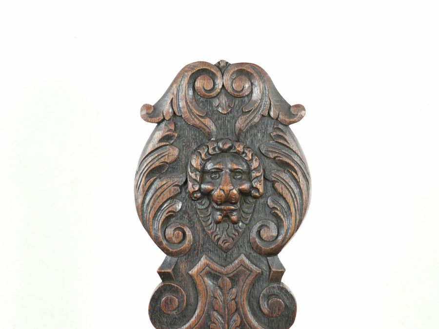 小さくても貫禄のあるたたずまいのイギリスアンティーク家具 スピニングチェア 80661