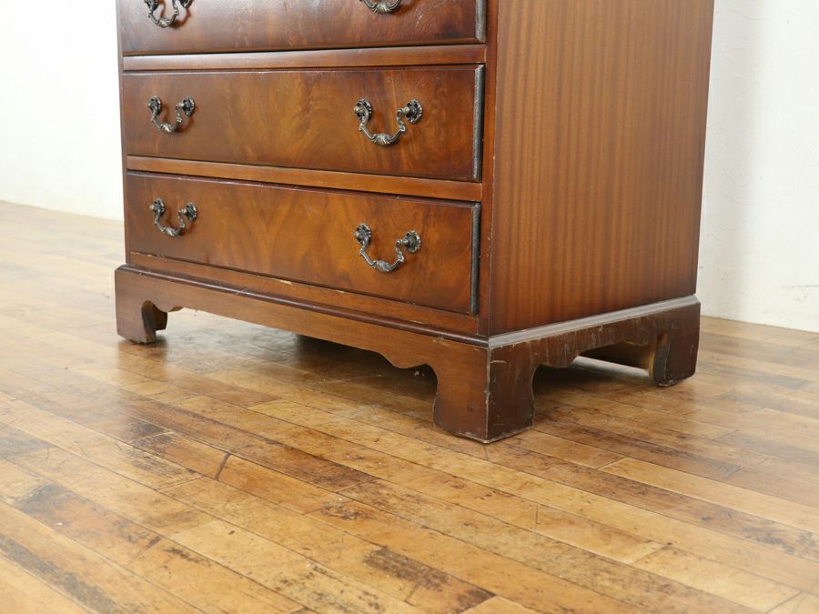 マホガニー材特有の美しい杢目を活かしたライティングビューロー 80838