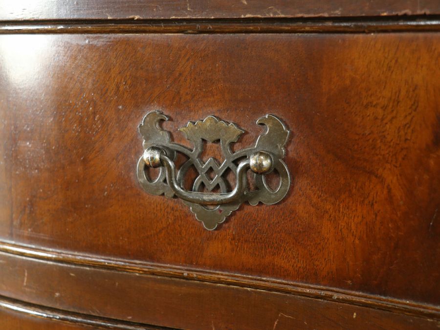 マホガニーの美しい杢目 サーペンタインフロント チェストオンチェスト 80733